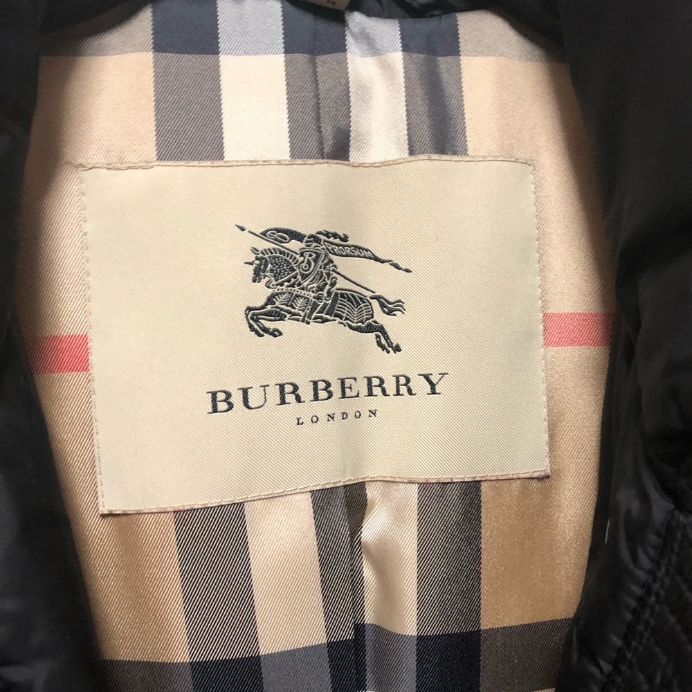 Burberry London coat - Picture 5 of 8